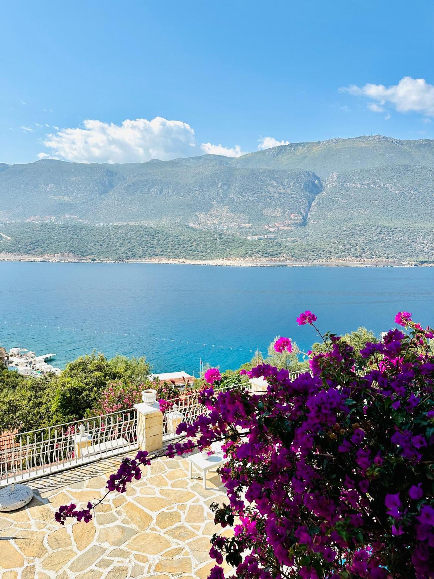 Club Capa Hotel Kas Exterior photo